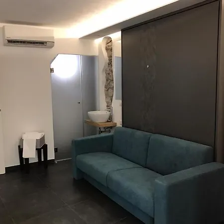 Alley House *
